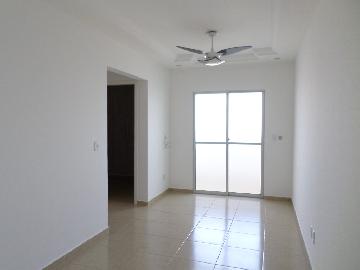 Alugar Apartamento / Padrão em Araçatuba. apenas R$ 1.300,00