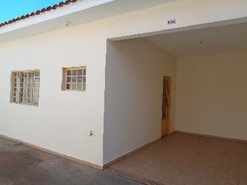 Alugar Casa / Kitnet em Araçatuba. apenas R$ 750,00