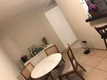 Alugar Apartamento / Padrão em Araçatuba. apenas R$ 140.000,00