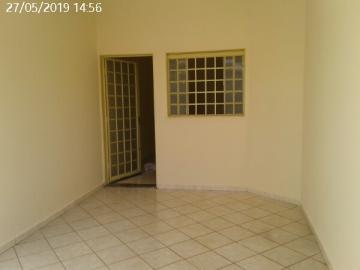 Alugar Casa / Residencial em Araçatuba. apenas R$ 1.300,00