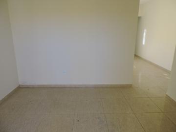 Alugar Apartamento / Padrão em Araçatuba. apenas R$ 200.000,00