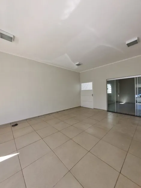 Alugar Casa / Residencial em Araçatuba. apenas R$ 1.900,00