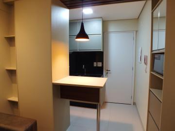 Alugar Apartamento / Padrão em Araçatuba. apenas R$ 1.700,00