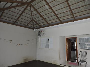 Alugar Casa / Residencial em Araçatuba. apenas R$ 950,00