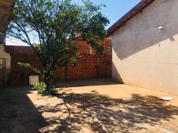 Alugar Casa / Residencial em Araçatuba. apenas R$ 240.000,00