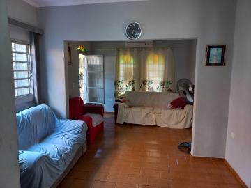 Alugar Casa / Residencial em Araçatuba. apenas R$ 250.000,00