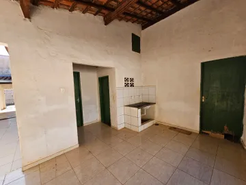Alugar Casa / Residencial em Araçatuba. apenas R$ 750,00