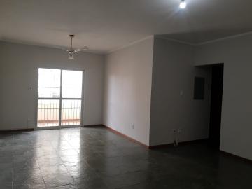 Alugar Apartamento / Padrão em Araçatuba. apenas R$ 1.600,00