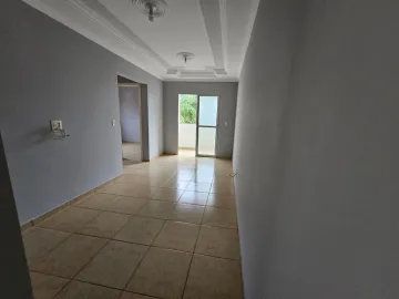 Alugar Apartamento / Padrão em Araçatuba. apenas R$ 700,00