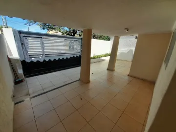 Alugar Casa / Residencial em Araçatuba. apenas R$ 1.800,00