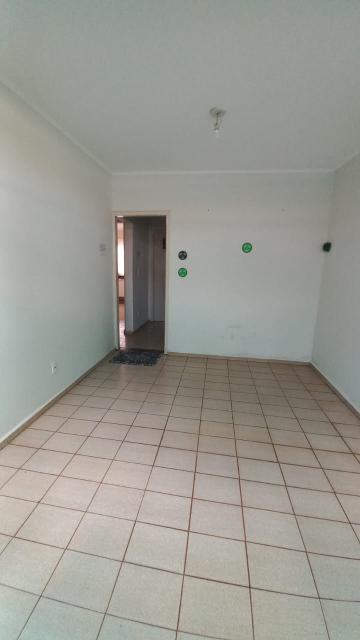 Alugar Casa / Sobrado em Araçatuba. apenas R$ 1.400,00