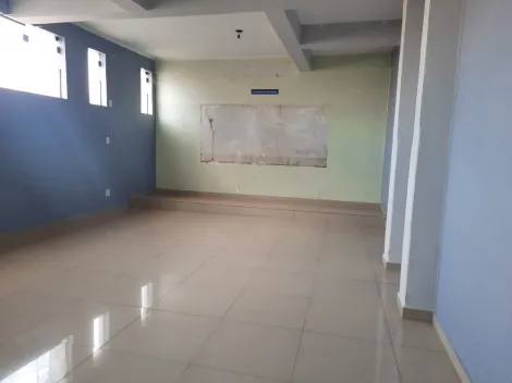 Alugar Comercial / Galpão em Araçatuba. apenas R$ 9.900,00