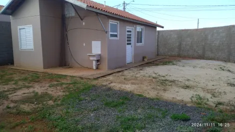 Alugar Casa / Residencial em Araçatuba. apenas R$ 850,00