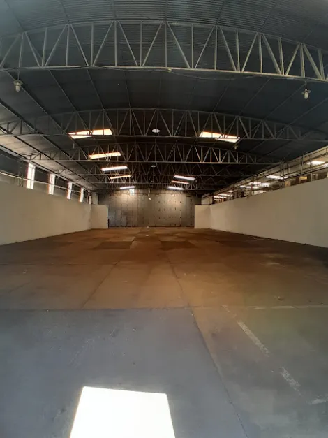 Comercial / Barracão em Araçatuba , Comprar por R$Consulte-nosAlugar por R$(L) 8.500,00