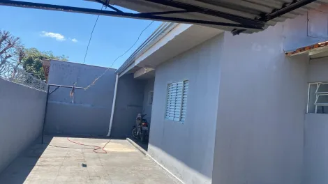 Alugar Casa / Residencial em Araçatuba. apenas R$ 225.000,00