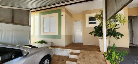 Alugar Casa / Condomínio em Araçatuba. apenas R$ 1.300,00