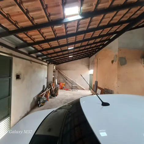 Alugar Casa / Residencial em Araçatuba. apenas R$ 250.000,00