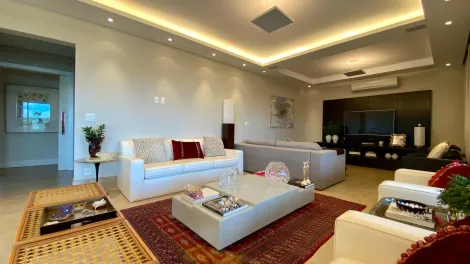 Apartamento / Padrão em Araçatuba , Comprar por R$(V) 1.990.000,00