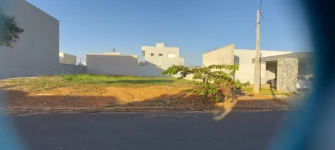 Alugar Terreno / Condomínio em Araçatuba. apenas R$ 110.000,00