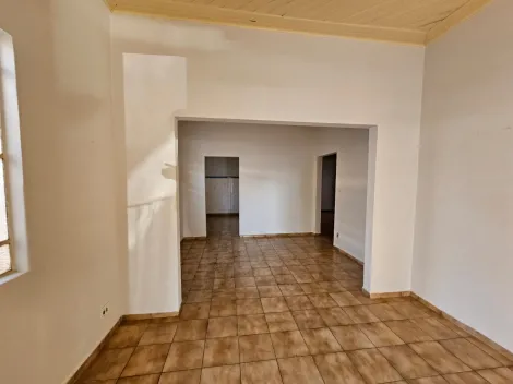 Alugar Casa / Residencial em Araçatuba. apenas R$ 2.000,00