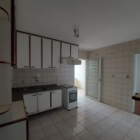 Apartamento / Padrão em Araçatuba , Comprar por R$(V) 255.500,00