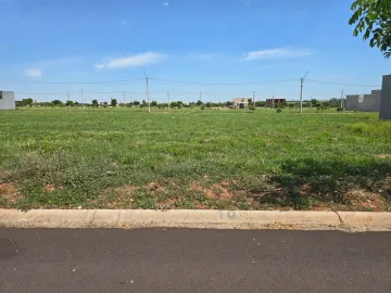 Terreno / Condomínio em Araçatuba , Comprar por R$Consulte-nosAlugar por R$(L) 0,00
