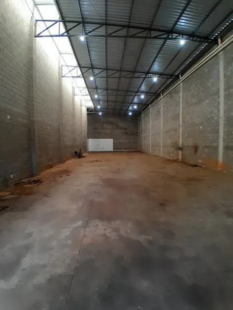 Comercial / Barracão em Araçatuba , Comprar por R$Consulte-nos