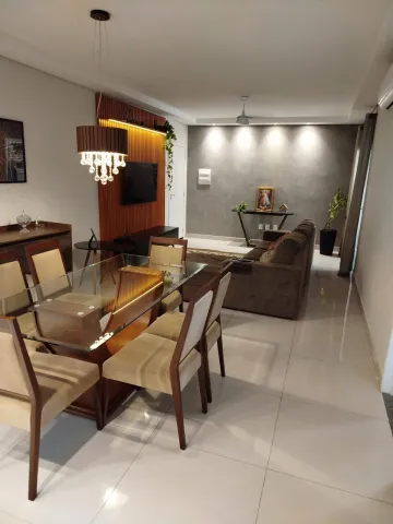 Alugar Apartamento / Padrão em Araçatuba. apenas R$ 520.000,00