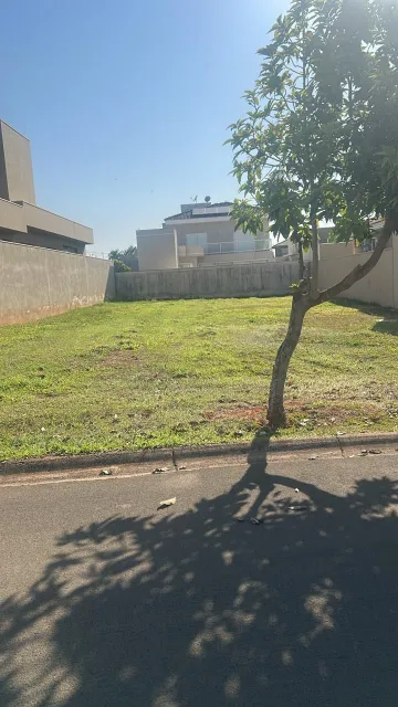 Alugar Terreno / Condomínio em Araçatuba. apenas R$ 470.000,00