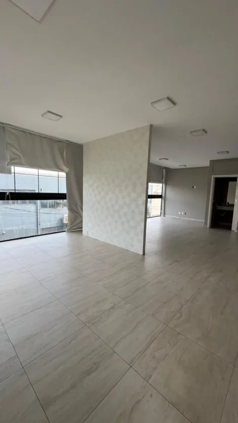 Alugar Comercial / Sala em Araçatuba. apenas R$ 2.300,00