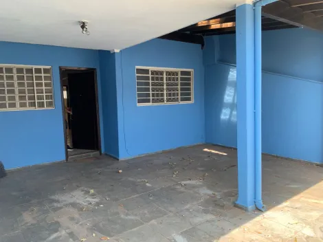 Alugar Casa / Residencial em Araçatuba. apenas R$ 2.500,00