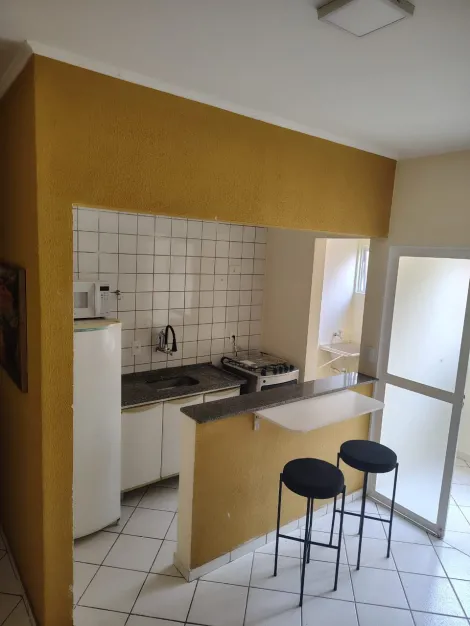 Alugar Apartamento / Padrão em Araçatuba. apenas R$ 1.150,00