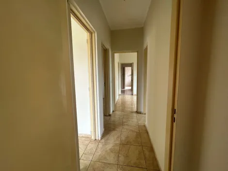 Alugar Apartamento / Padrão em Araçatuba. apenas R$ 1.500,00